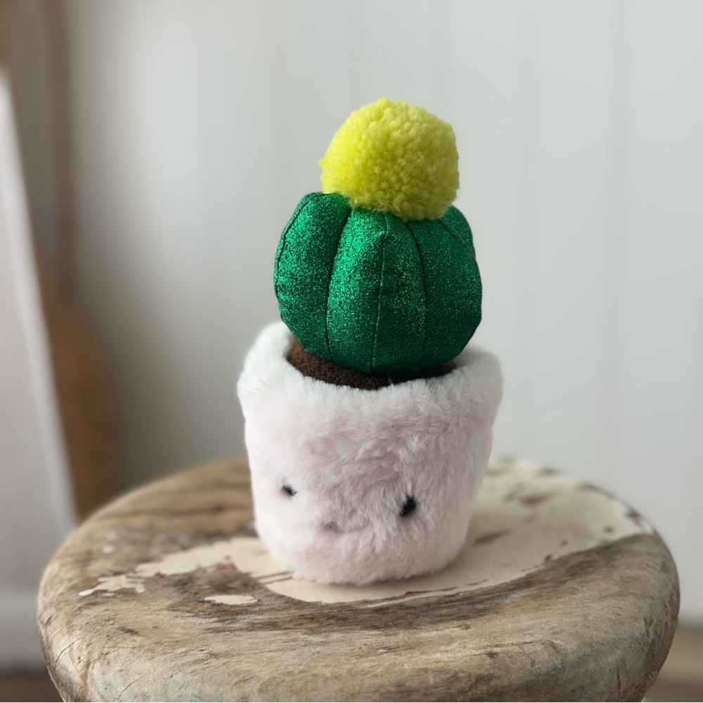 FAO Schwarz Succulent Plant Plush Stuffed Toy Cactus Sparklers